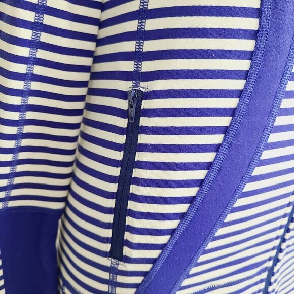 Lululemon In Stride Jacket 4 Blue White Striped Knit Full-Zip Thumbholes - Picture 8 of 10